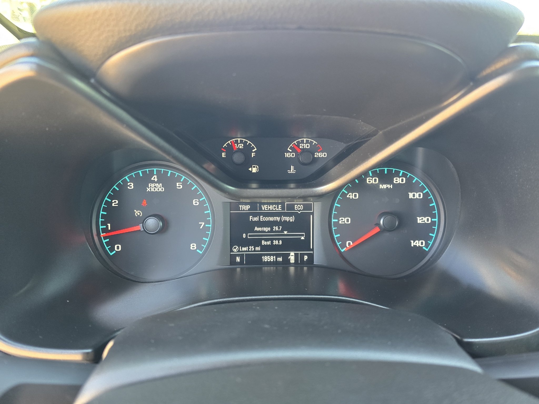 Used 2021 Summit White GMC 4WD AT4 w/Cloth image 20