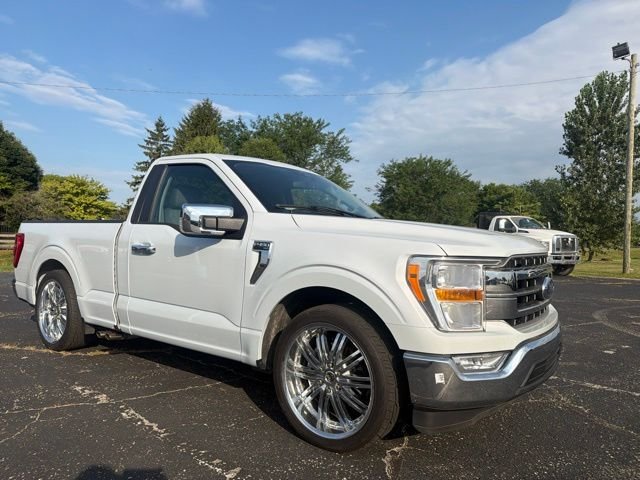 Used 2022 White Ford XLT image 1