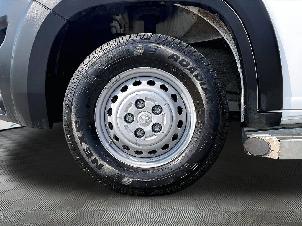 Used 2025 White Ram Base image 7
