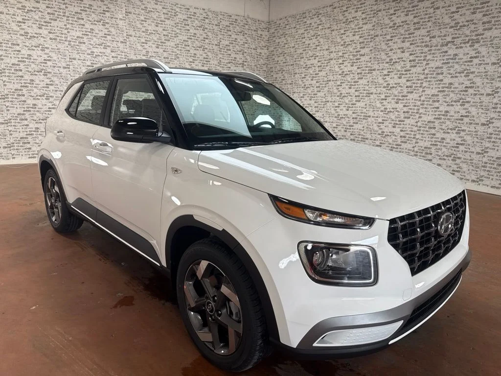 New 2026 Lunar White W/Black Roof Hyundai SEL image 1