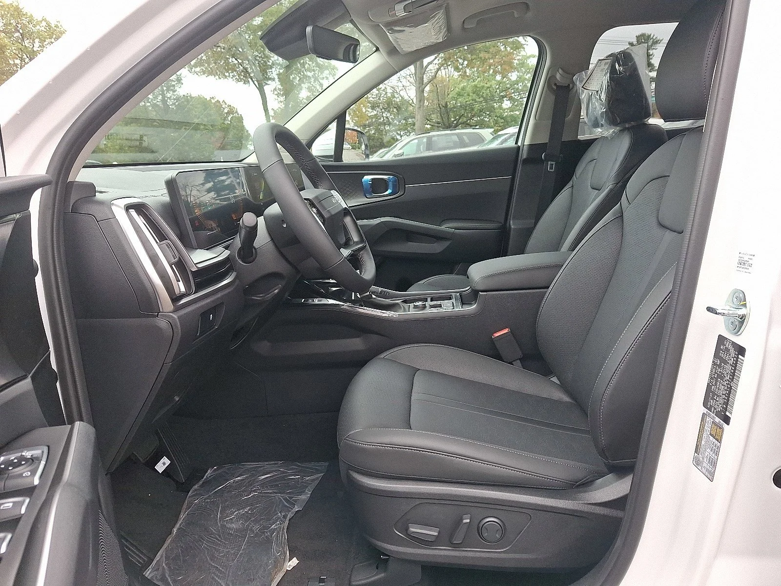 New 2026 Glacial White Pearl Kia S image 9