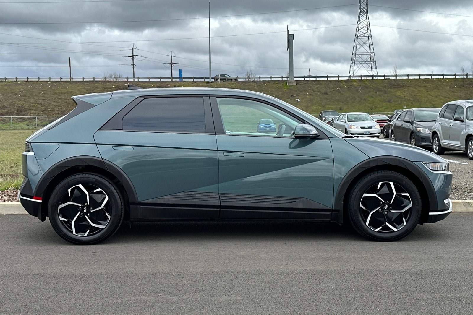 Used 2024 Hyundai IONIQ 5 SE with VIN KM8KM4DE5RU278386 for sale in Eugene, OR