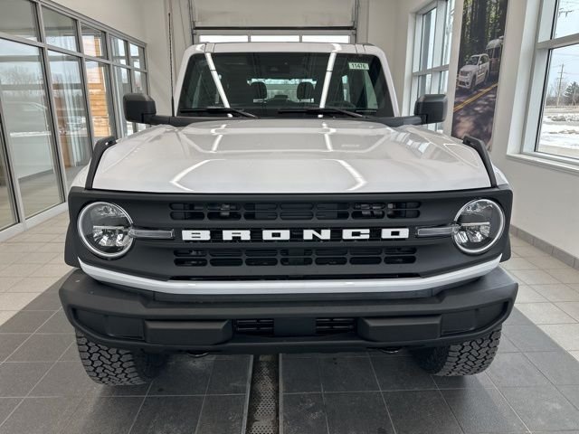 New 2026 Oxford White Ford Base image 2