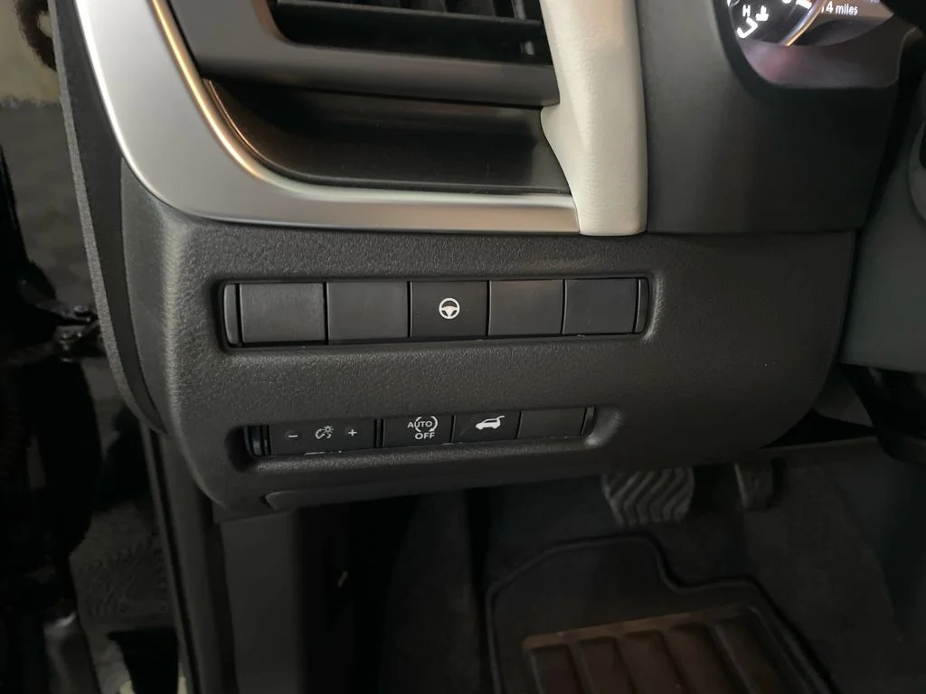 2026 Nissan Rogue Dark Armor - Photo 12
