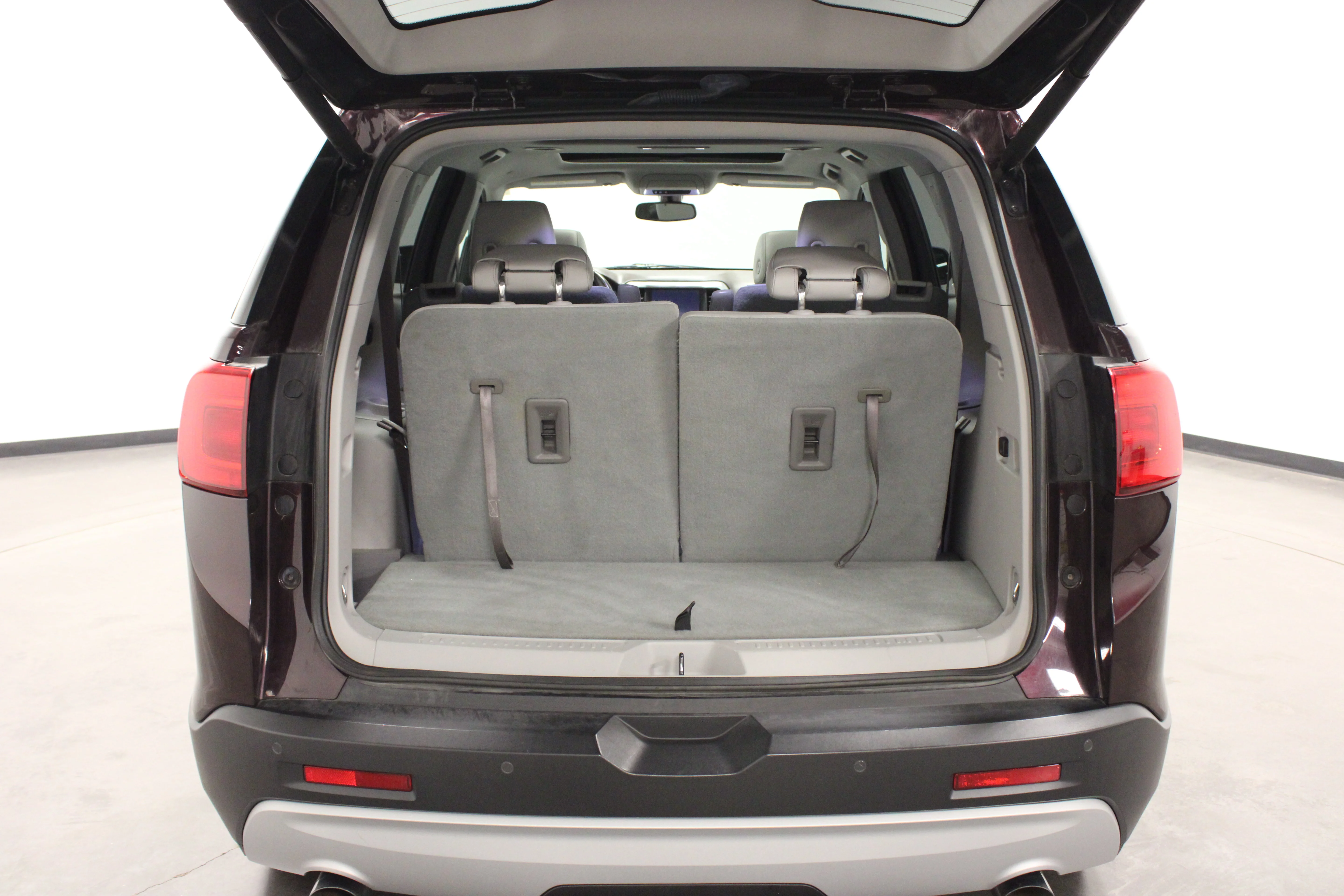 Used 2018 Black Cherry Metallic GMC SLT-1 image 13