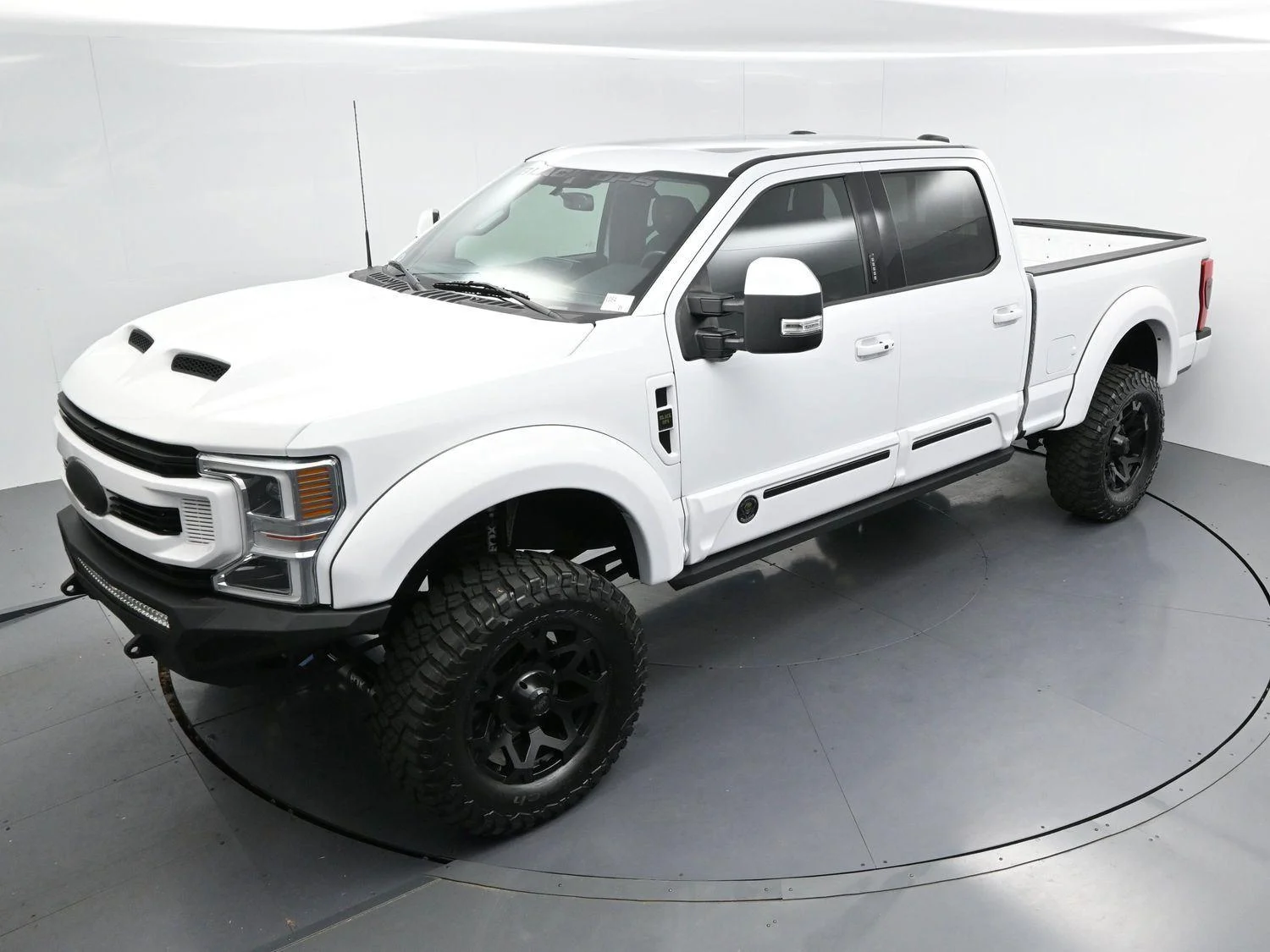 Used 2022 White Ford XL image 46