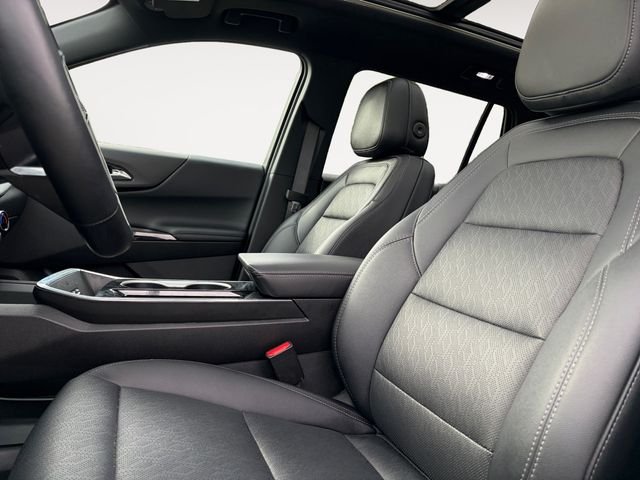 Used 2025 Gray Chevrolet LT image 11