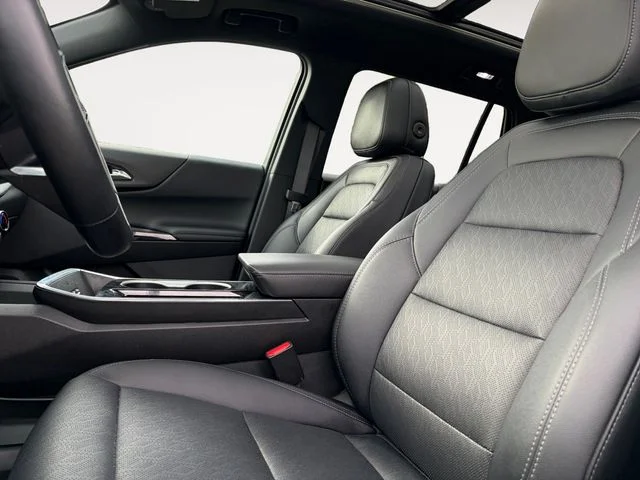 Used 2025 Gray Chevrolet LT image 11