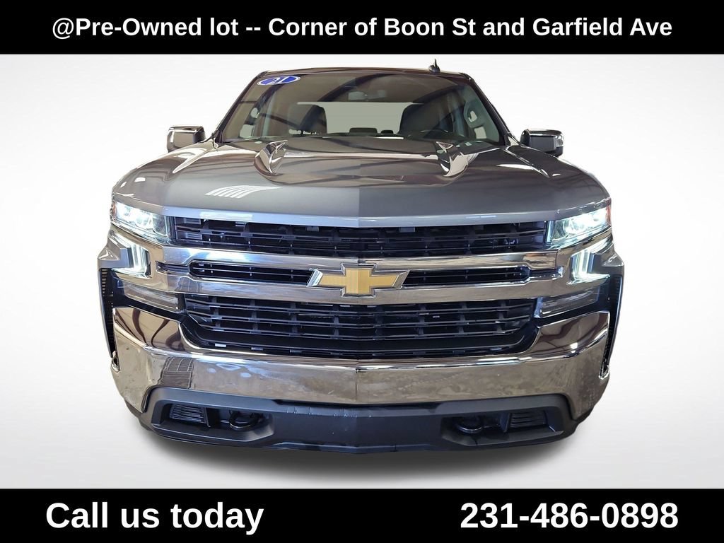 Used 2021 SATIN STEEL METALLIC Chevrolet LT image 8