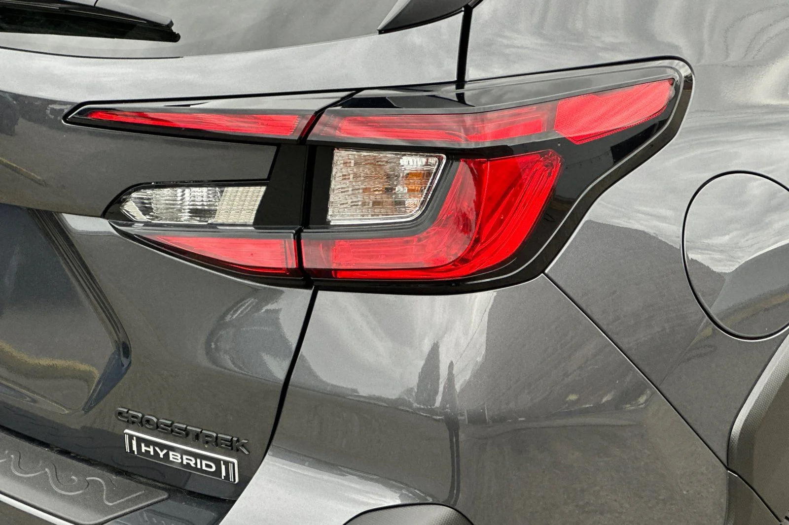 New 2026 MAGNETITE GRAY PEARL Subaru Limited Hybrid image 33