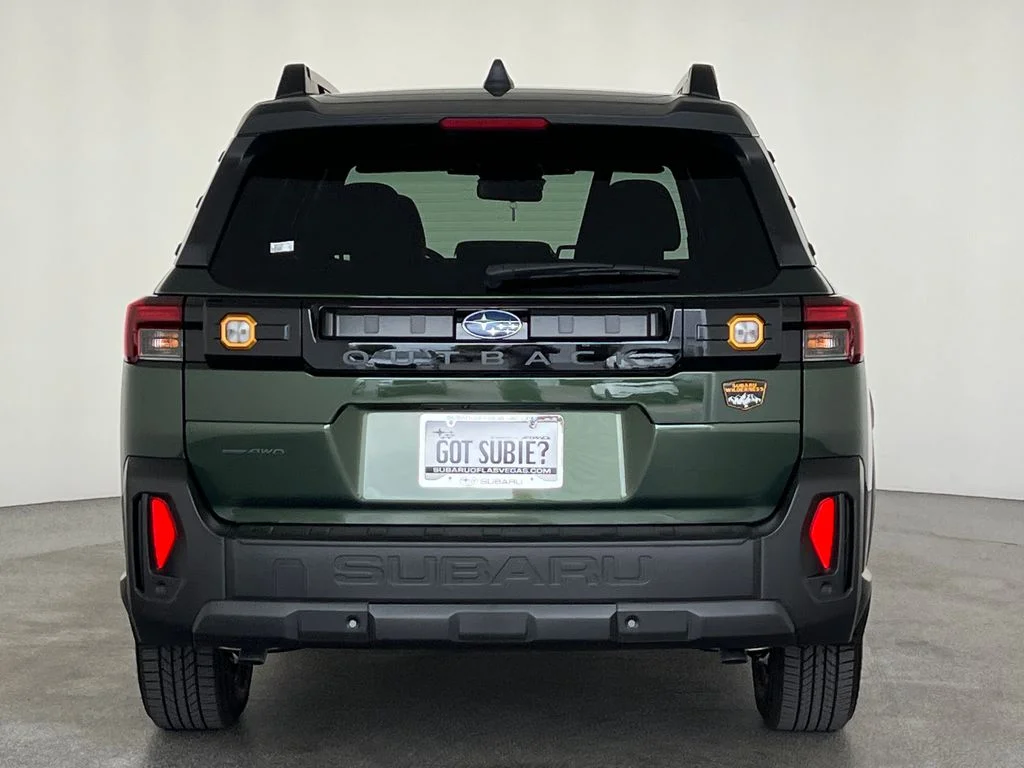 New 2026 DEEP EMERALD GREEN PEARL Subaru Wilderness image 5