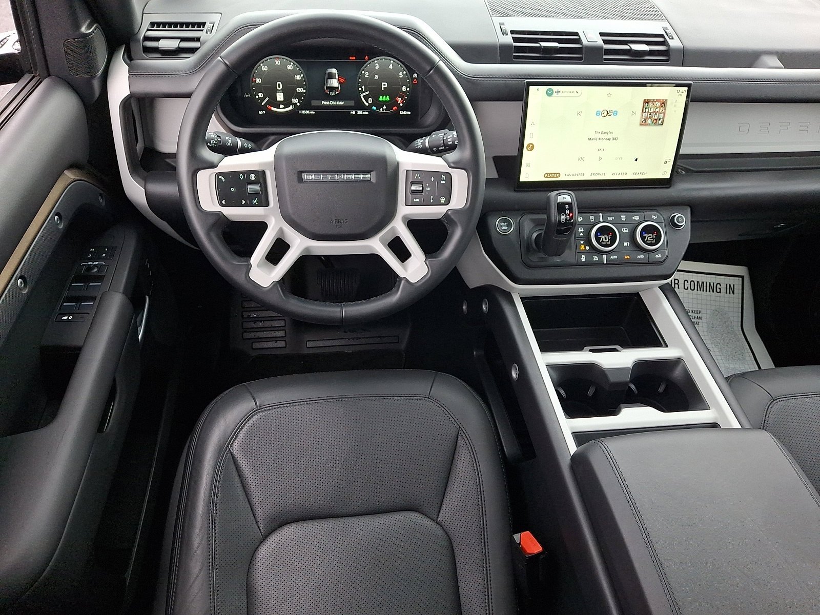 Used 2025 Gondwana Stone Metallic   1Dk Land Rover S image 22