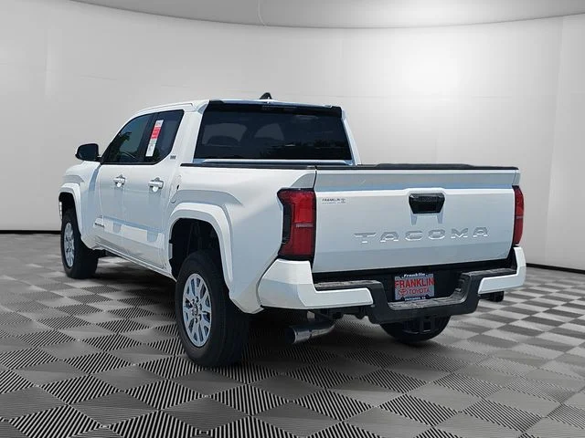 New 2026 Ice Cap Toyota SR5 image 3