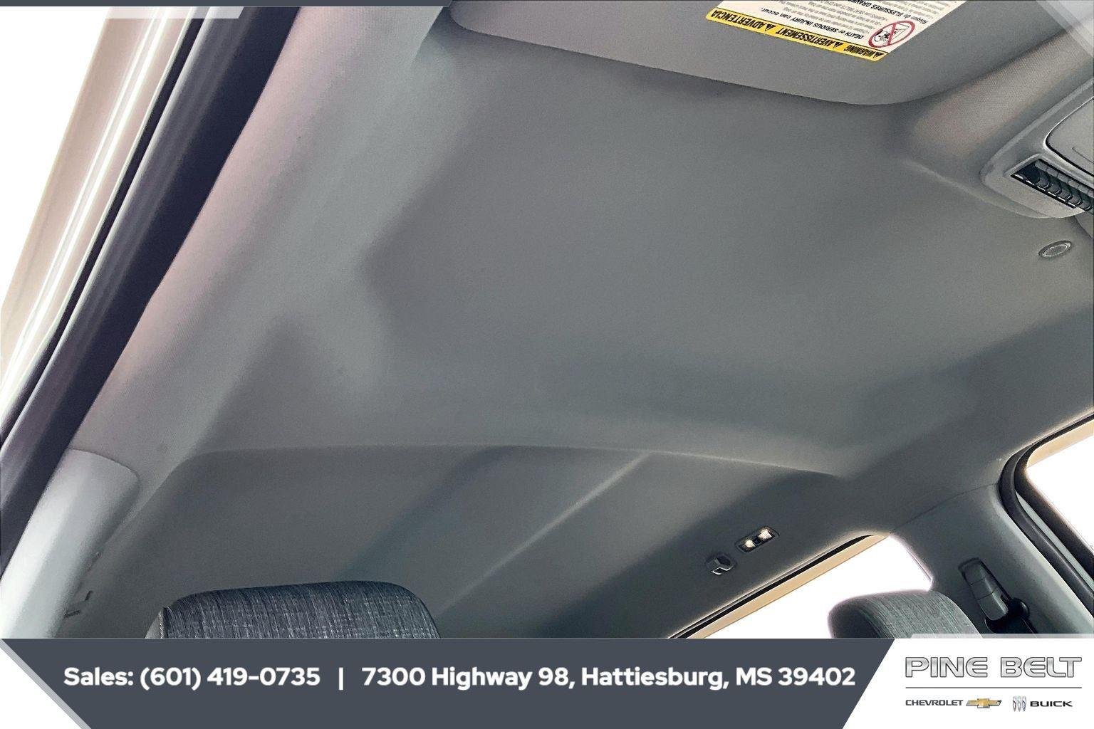 Used 2023 White Ford XL image 17