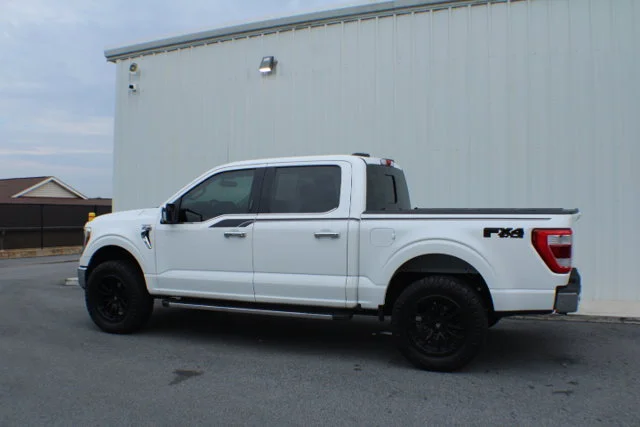 Used 2021  Ford  image 3