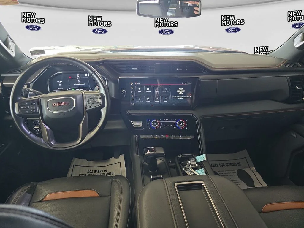 Used 2022 Cayenne Red GMC AT4 image 9