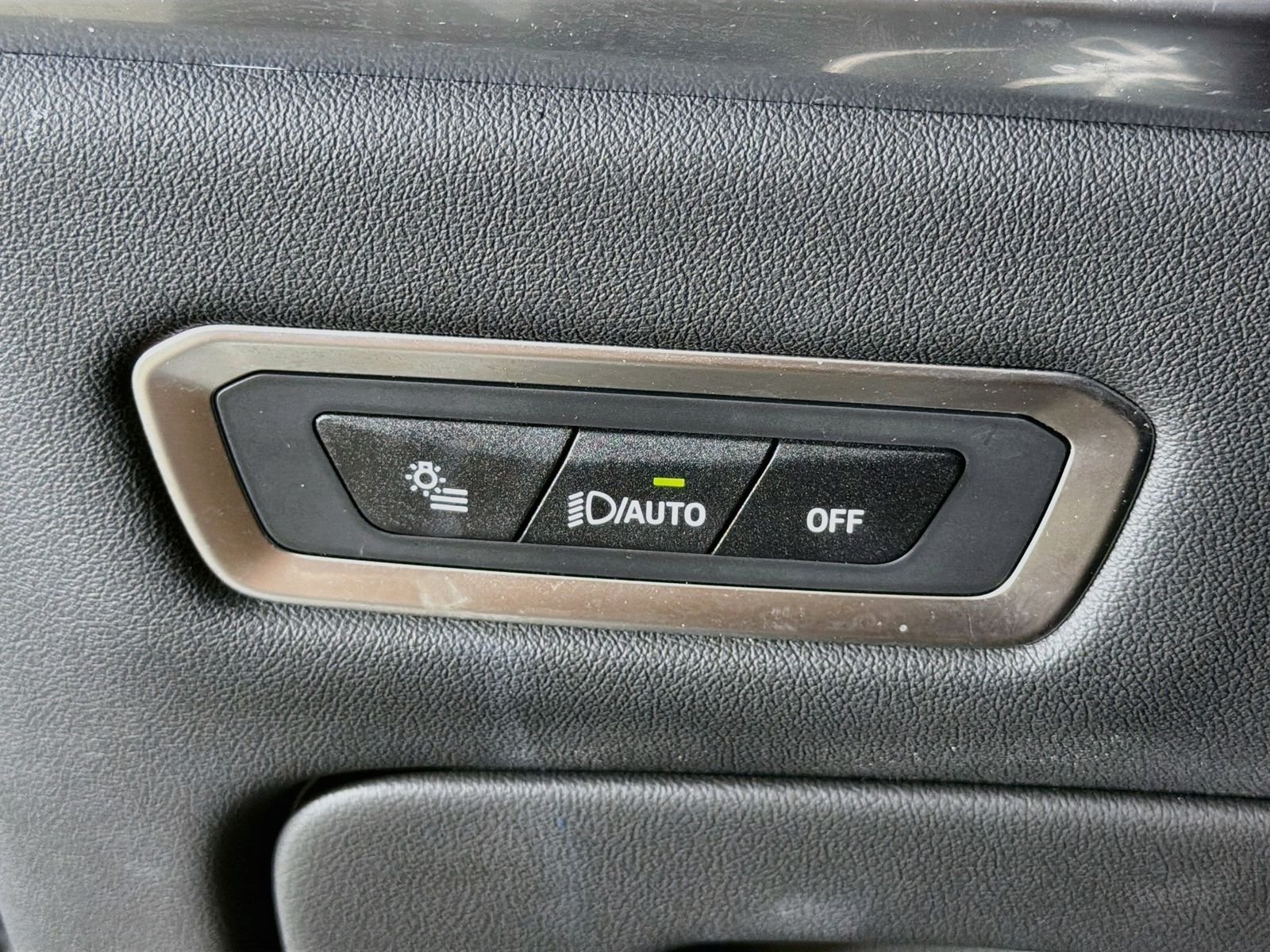 Certified Used 2024 Black Sapphire Metallic BMW xDrive40i image 10