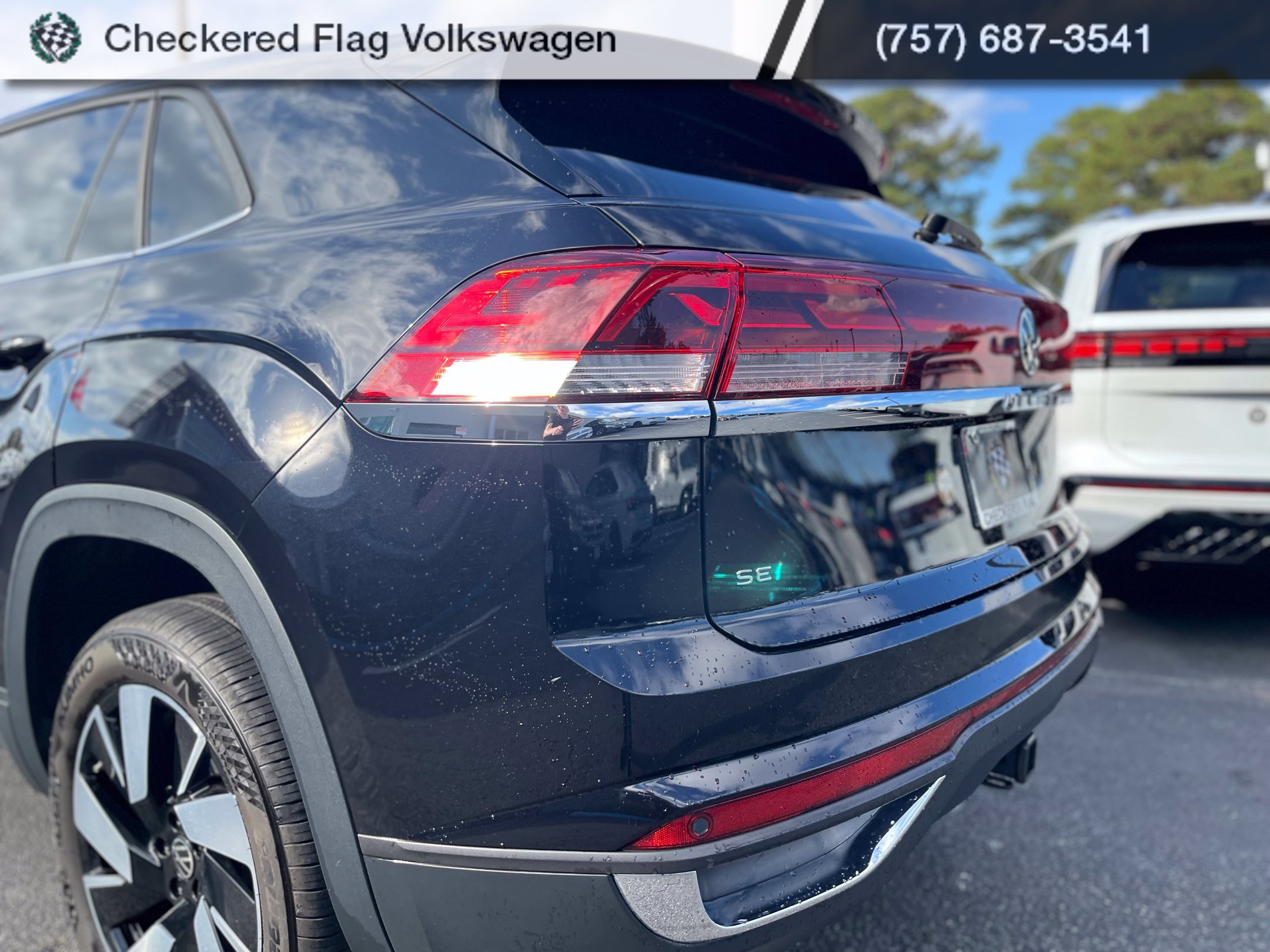 Used 2025 Deep Black Pearl Volkswagen 2.0T SE w/Technology image 9