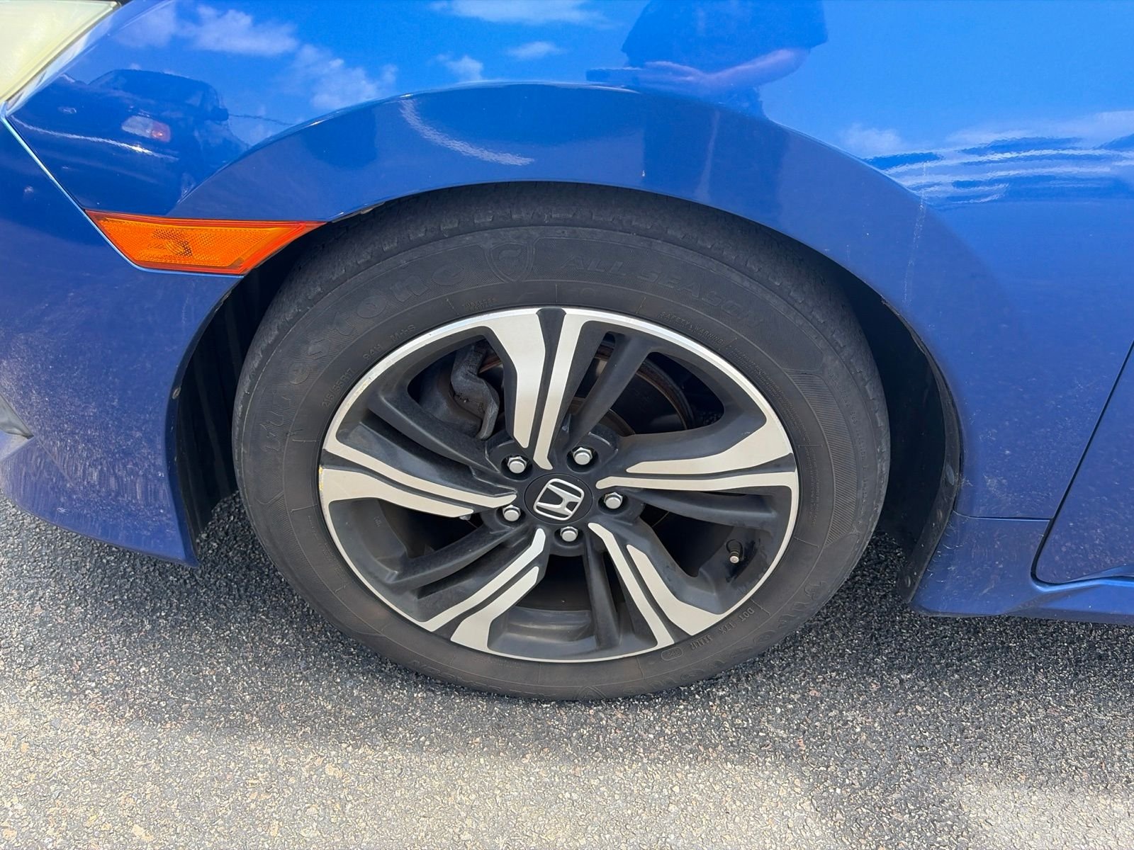 Used 2016 Blue Honda Touring image 12