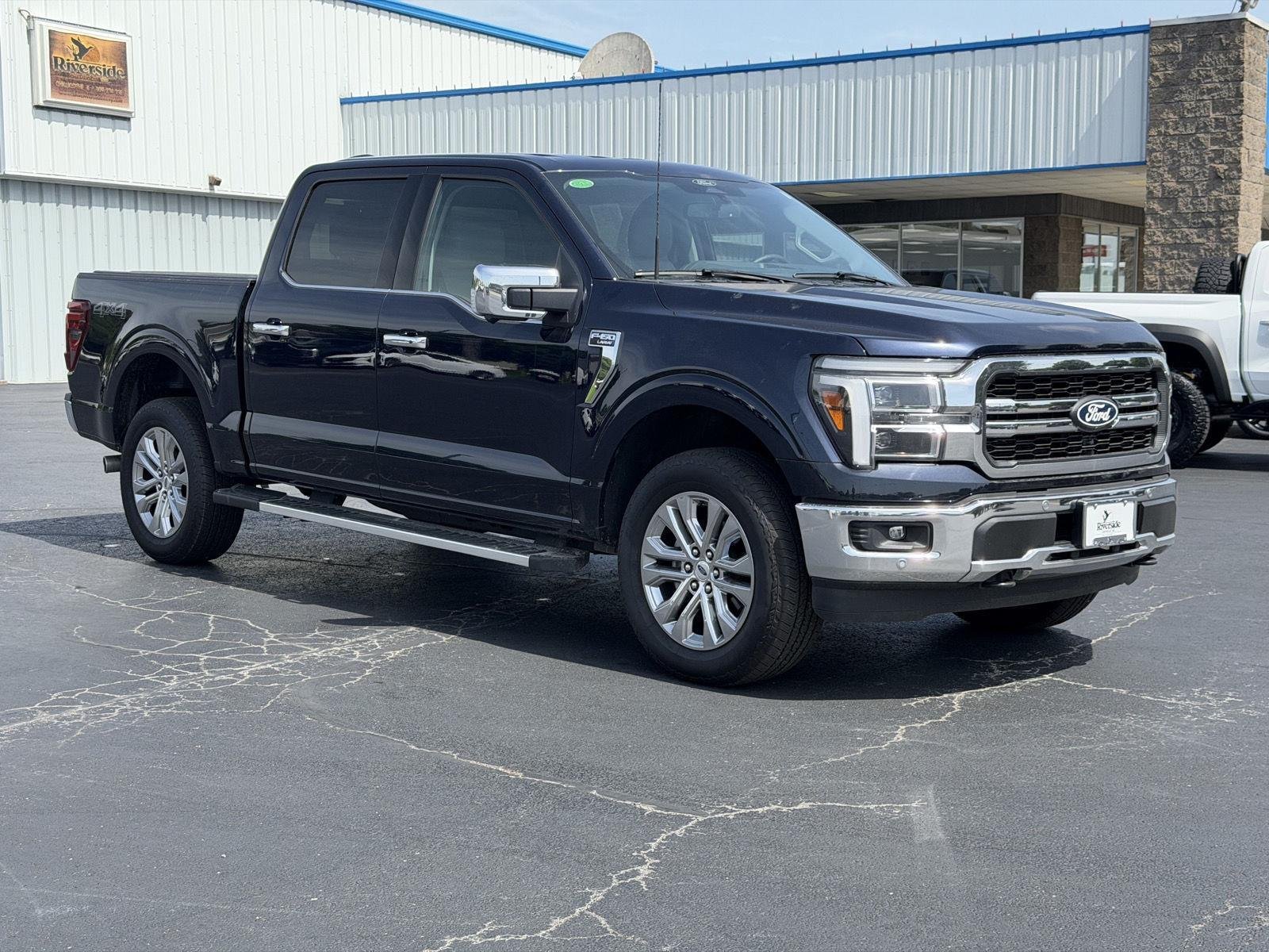 Used 2025 Antimatter Blue Metallic Ford LARIAT image 3