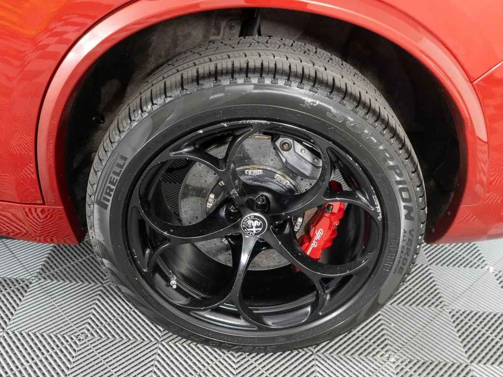 Used 2018 Red Alfa Romeo Quadrifoglio image 26