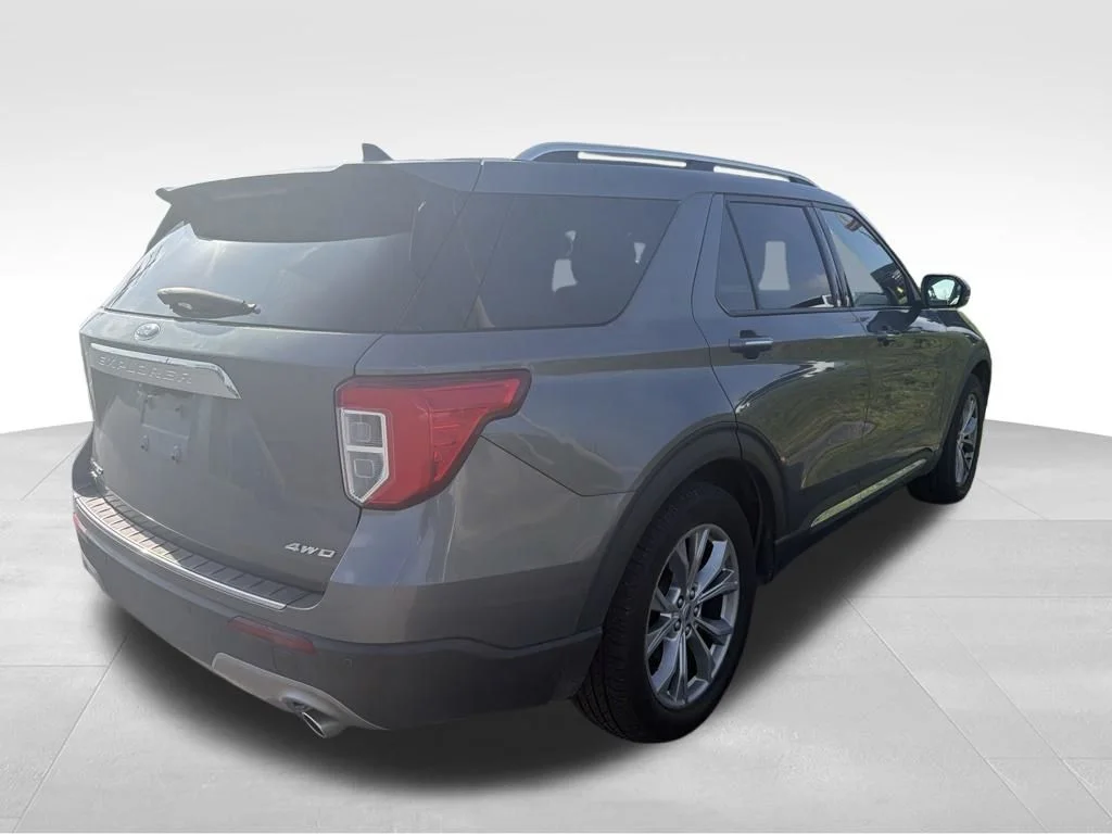 Used 2021 Gray Ford Limited image 19