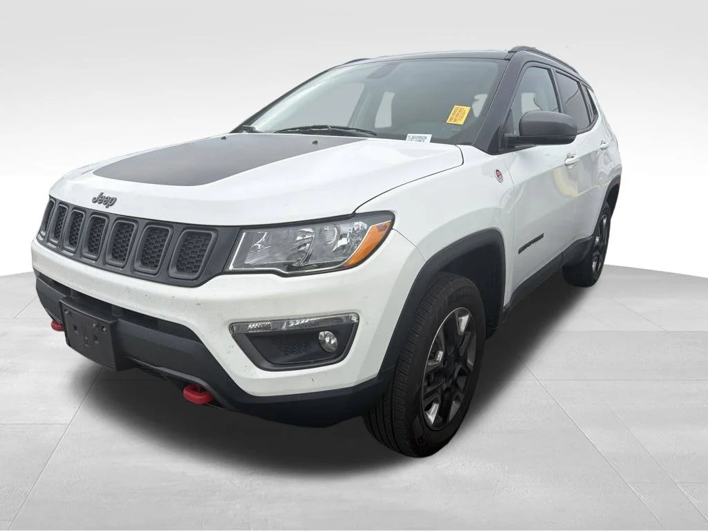 Used 2018 White Jeep Trailhawk image 9