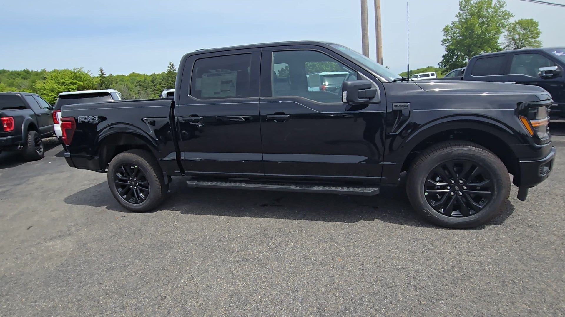 New 2026 Agate Black Metallic Ford XLT image 20