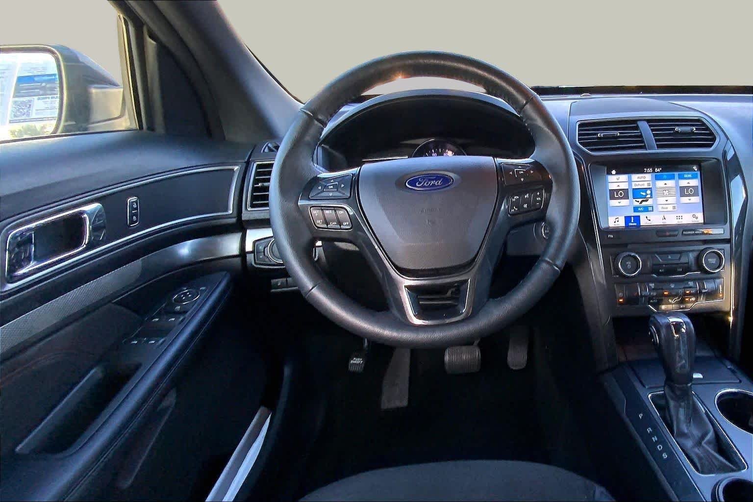 Used 2018 Magnetic Ford XLT image 6