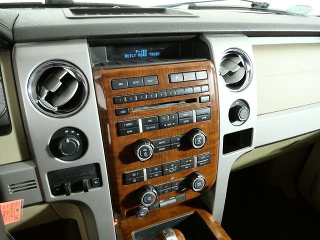Used 2010  Ford Lariat image 19
