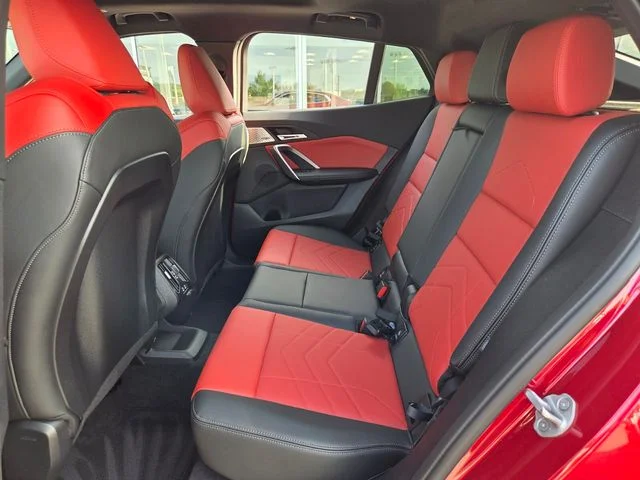 Used 2025 Red BMW xDrive28i image 16