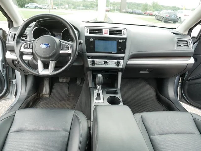 Used 2016 Silver Subaru 2.5i image 21