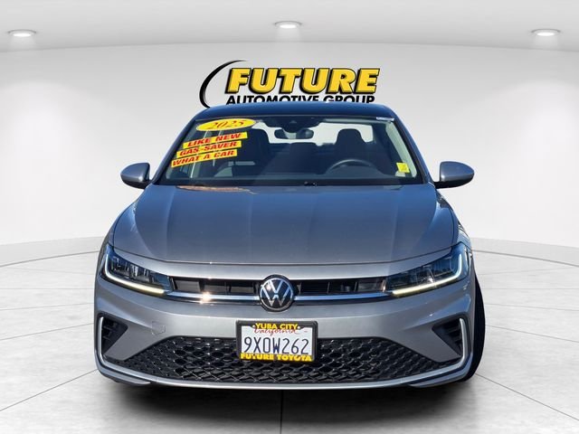 Used 2025 Silver Volkswagen 1.5T SE image 2