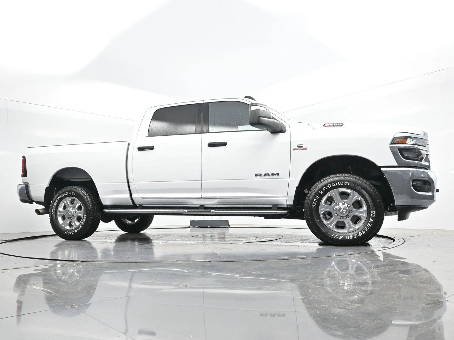 Used 2025 White Ram Big Horn image 44