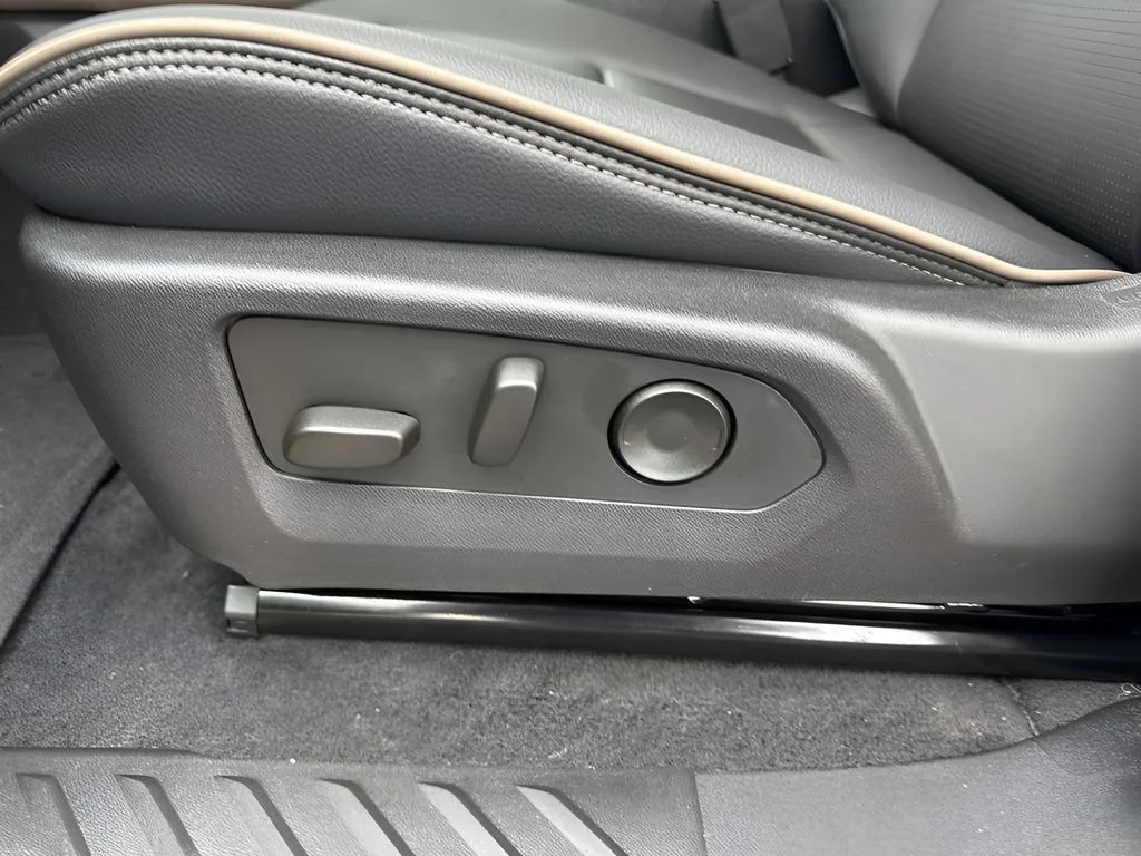 New 2026 Glacier Metallic GMC Denali image 10