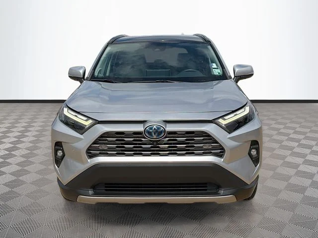 Used 2022 Silver Sky Metallic Toyota Limited image 2