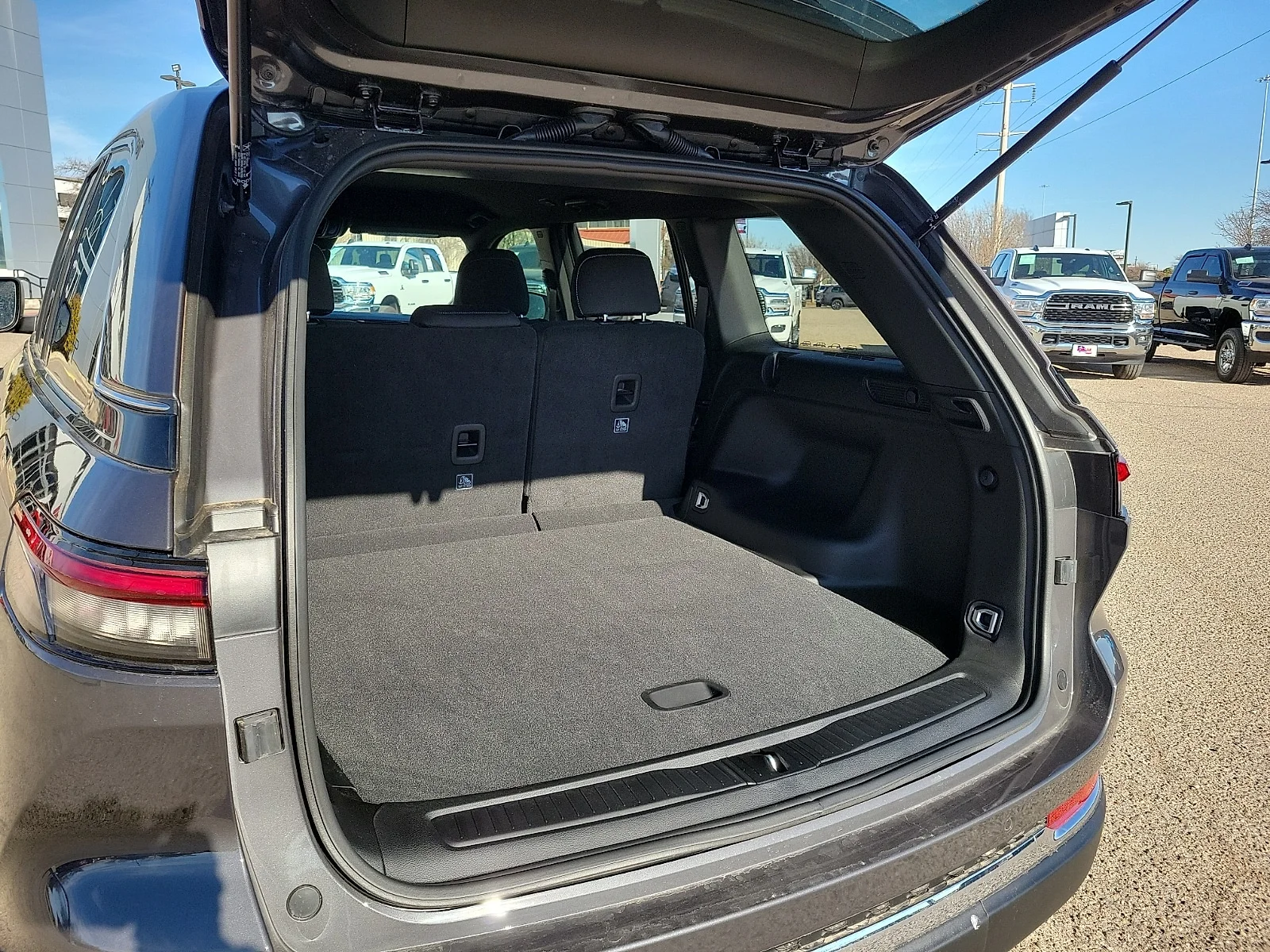 New 2025 PAS Baltic Grey Jeep LAREDO 4X4 image 8