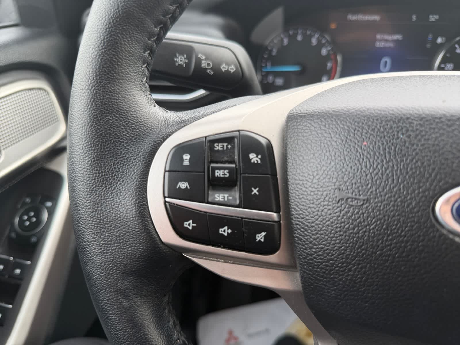 Used 2023 Agate Black Ford XLT image 22