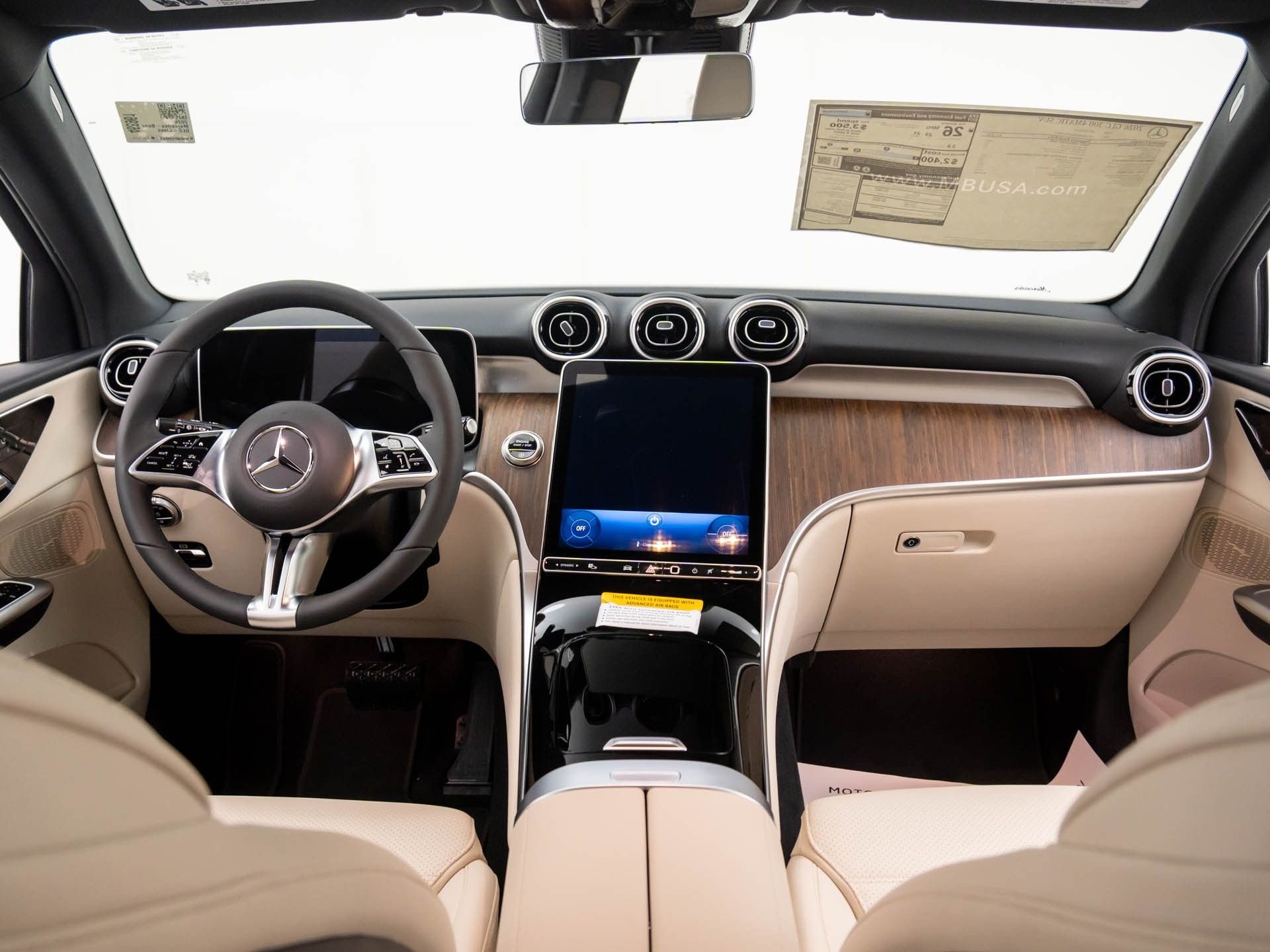 New 2026 Silver Mercedes-Benz GLC 300 image 9
