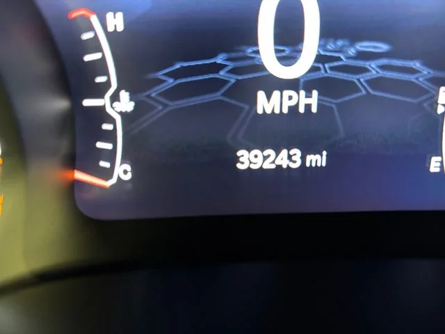 Used 2022 Red Jeep Limited image 18