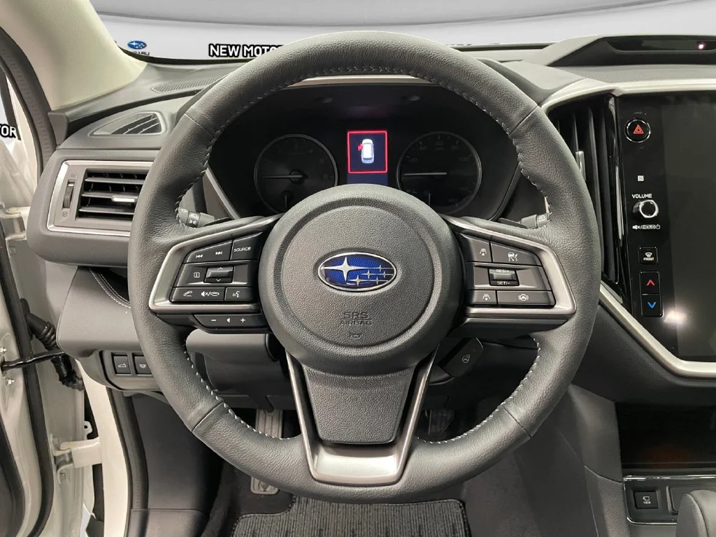 New 2026 CRYSTAL WHITE PEARL Subaru Limited 7-Passenger image 10