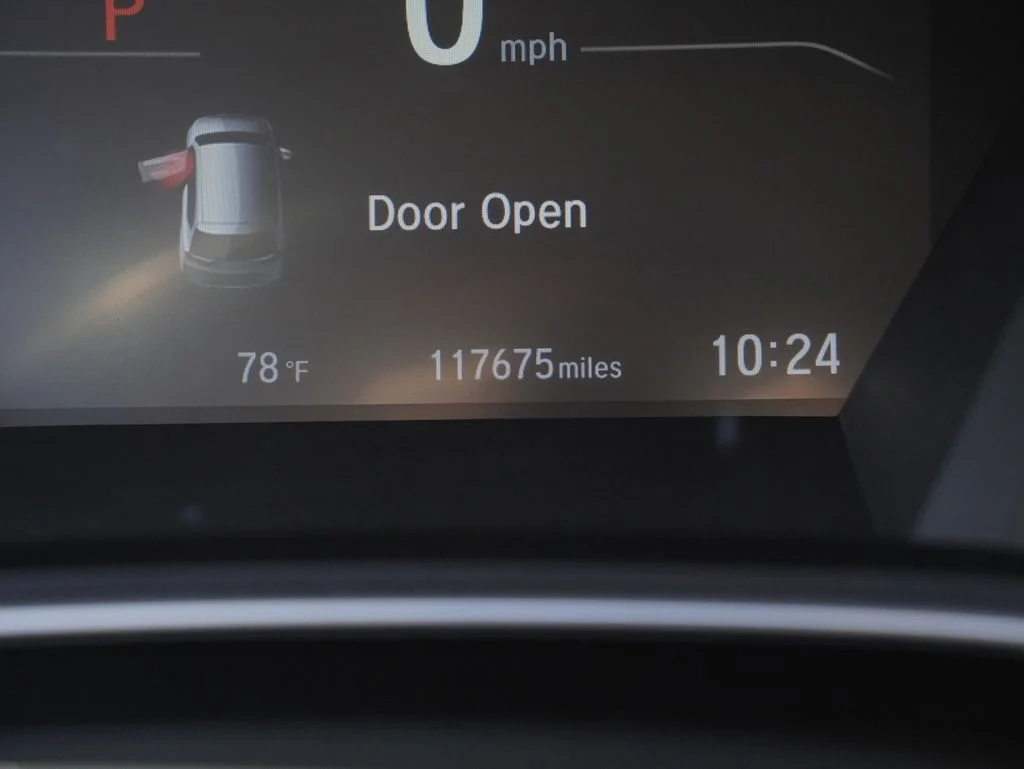 Used 2018 White Honda EX-L image 11
