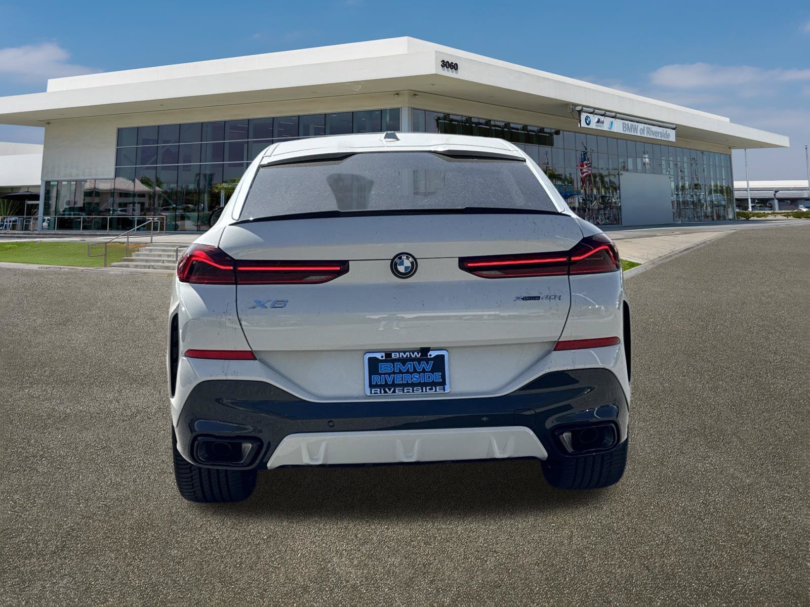 New 2027 Alpine White BMW xDrive40i image 8