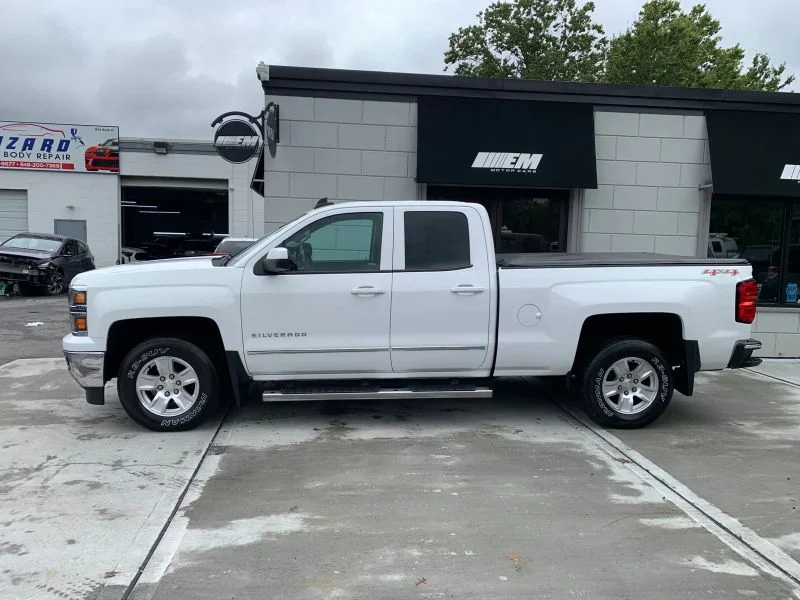 Used 2015 White Chevrolet LT Pickup 4D 6 1/2 ft image 7