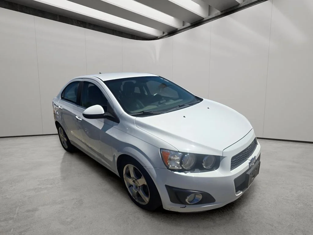 Used 2012 Summit White Chevrolet LTZ image 12