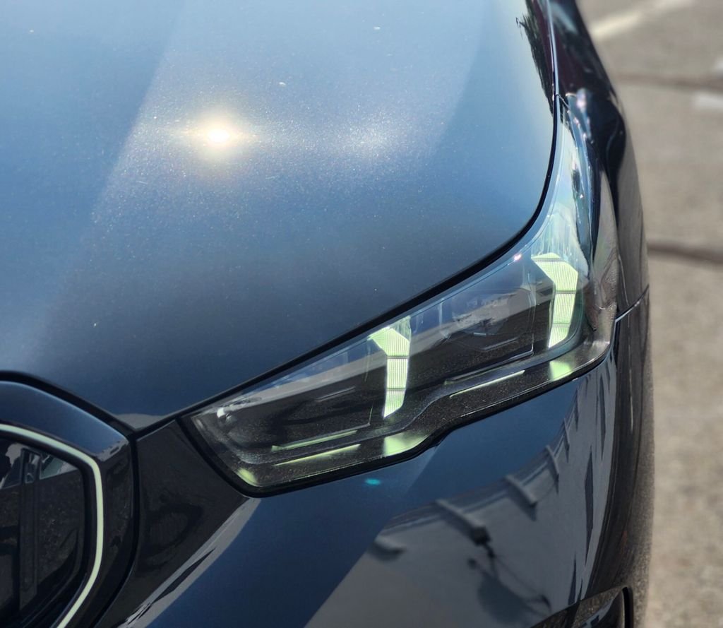 New 2027 Black BMW 540i xDrive image 10