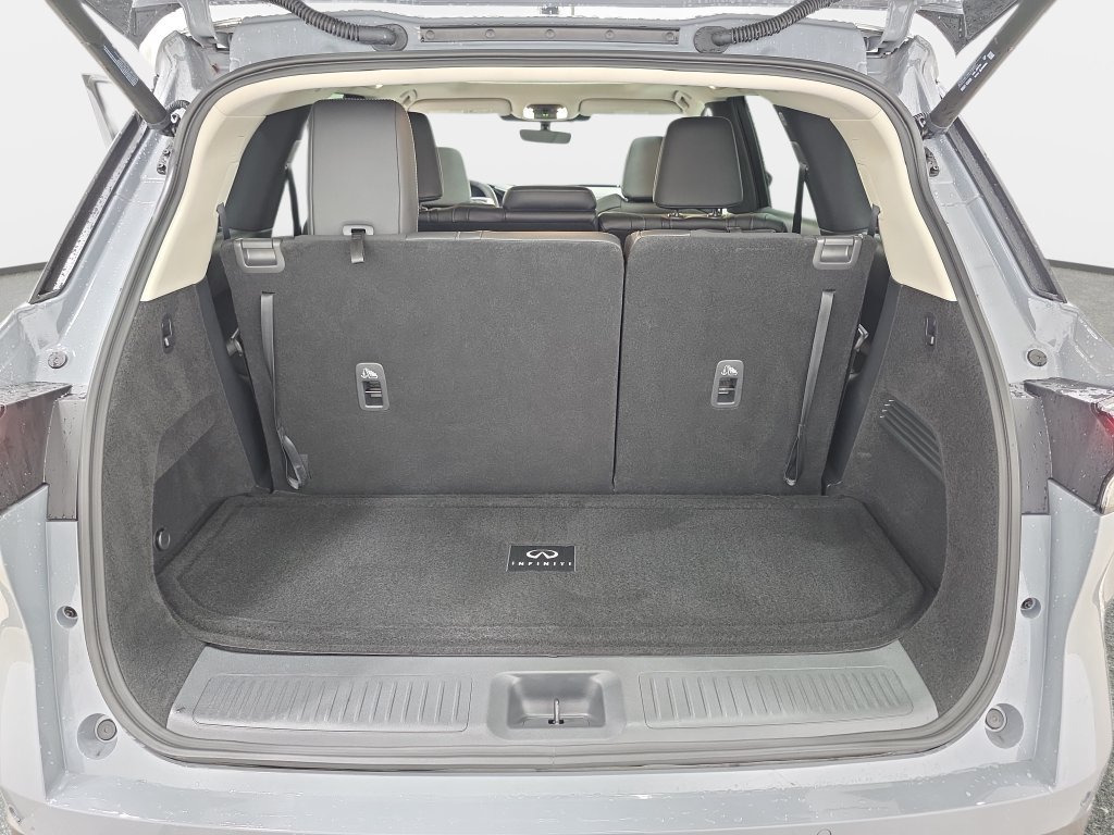Certified Used 2027 Harbor Gray INFINITI LUXE image 32