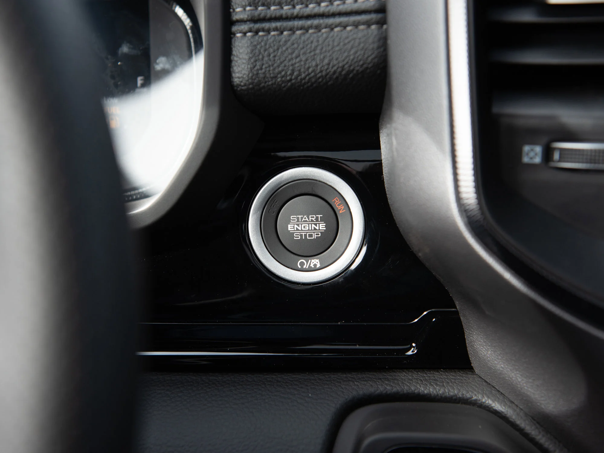 New 2026 White RAM Sport* image 15