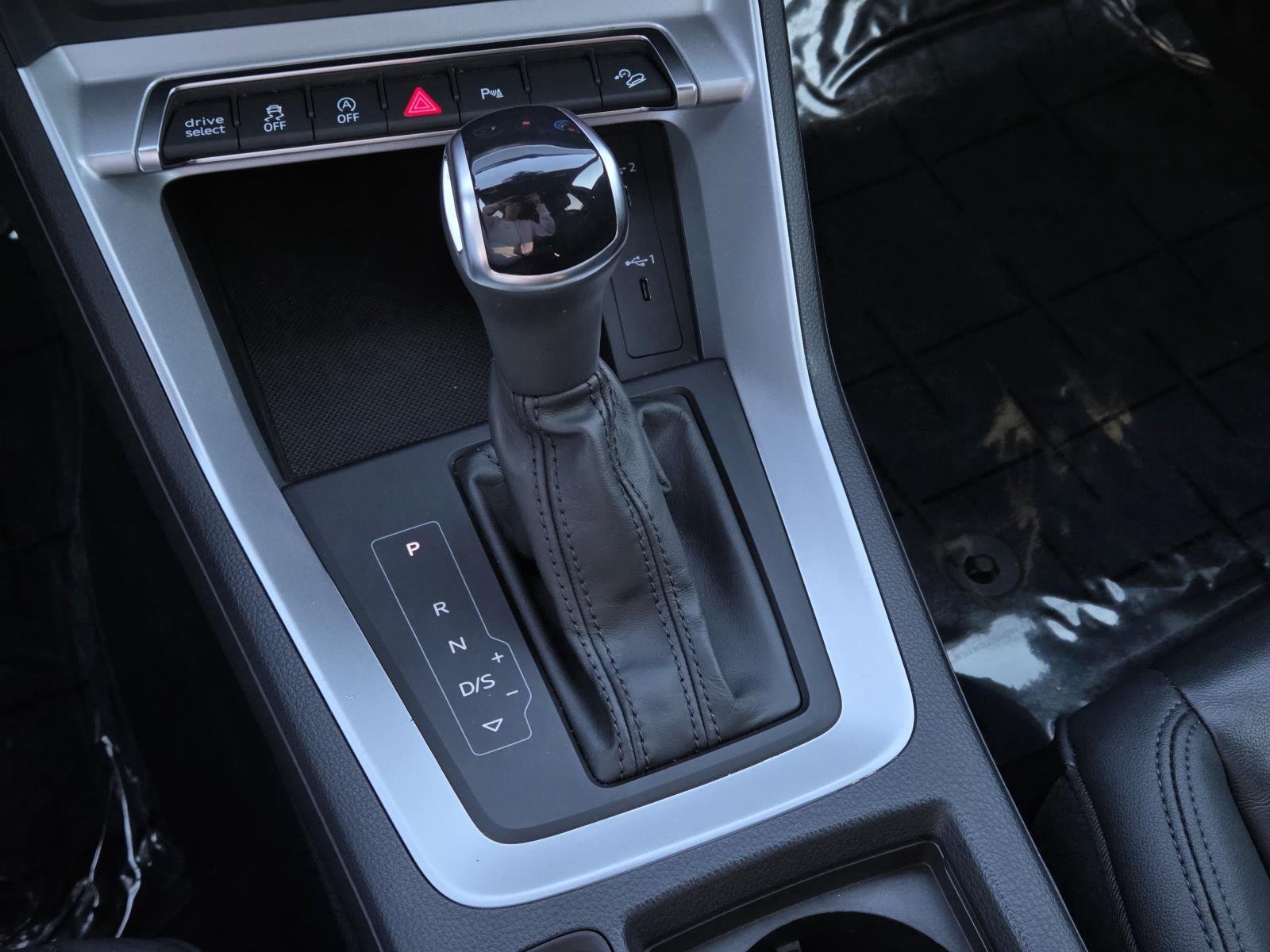 Used 2025 WHITE Audi S line Premium image 27