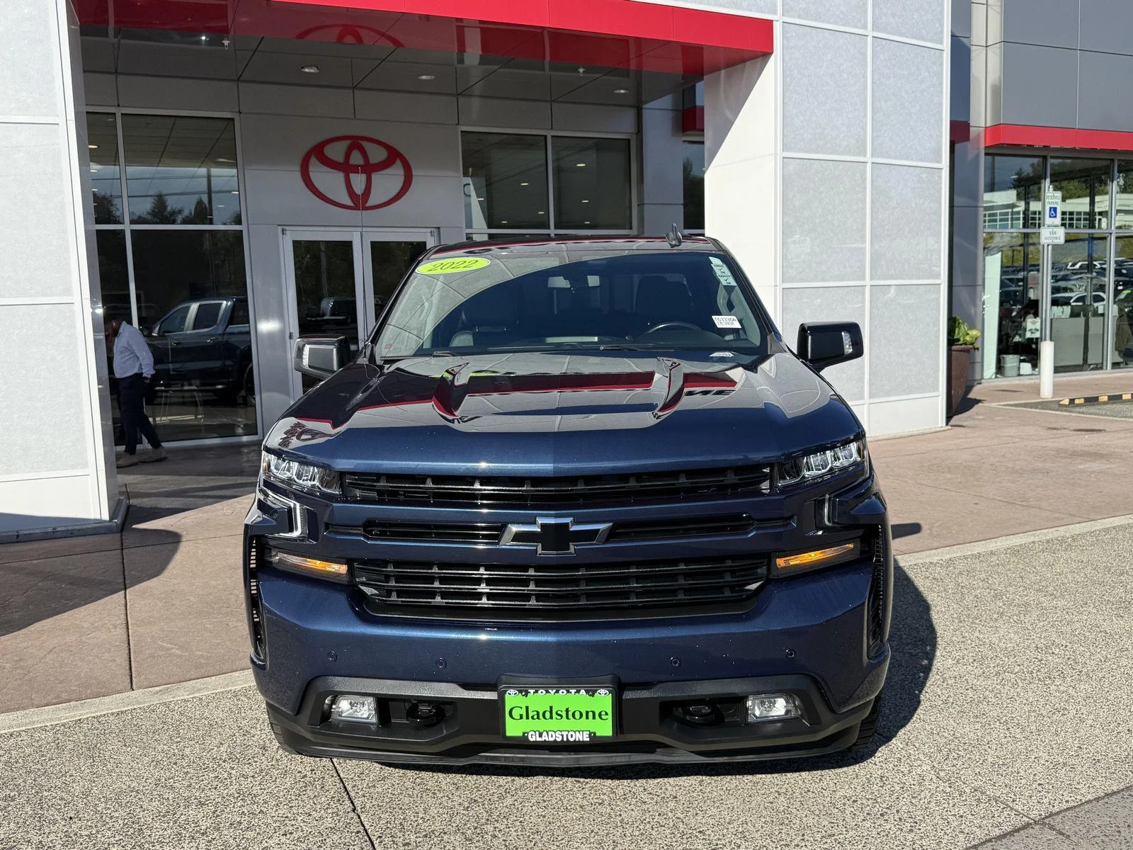 Used 2022 Northsky Blue Metallic Chevrolet RST image 10